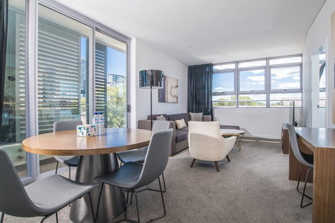 2bed Apartment! Modern Home For 4 At Chatswood - Accommodation Melbourne 4