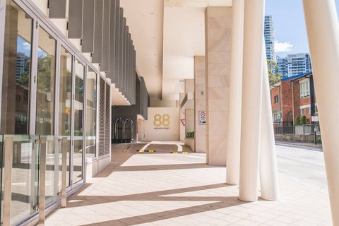 2bed Apartment! Modern Home For 4 At Chatswood - Accommodation Melbourne 5