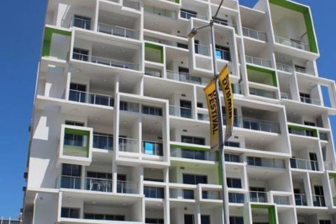 Kube On Cavanagh - Accommodation Melbourne 0