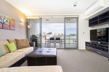 Executive Studio Inner City Apartment - Accommodation Melbourne 1