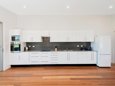 Ocean Views 41A Ocean Avenue - Accommodation Melbourne 5