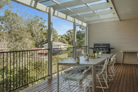 BEACH WITHIN REACH - Accommodation Melbourne 0