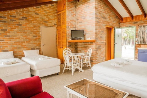 Crescent Head Resort & Conference Centre - Accommodation Melbourne 6