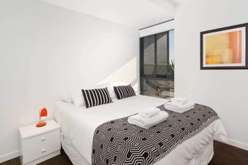 Executive Bay Views St. Kilda - Accommodation Melbourne 2