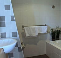 Adelaide DressCircle Apartments - Ward St - Accommodation Melbourne