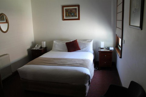 The Dormie House - On The Golf Course - Accommodation Melbourne 4