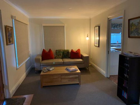 3 Batten Street - Accommodation Melbourne 4