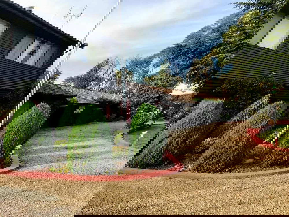 Corrowong NSW Accommodation Melbourne