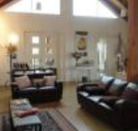 Outlook Hill Pavilion suites  Spa Cottages - Accommodation Melbourne