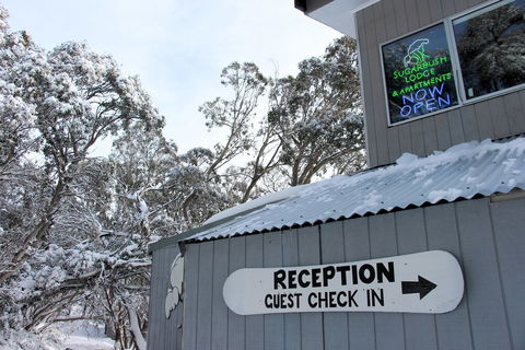 Sugarbush Lodge & Apartments - Accommodation Melbourne 0