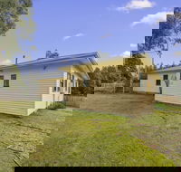 Giants Table and Cottages - Accommodation Melbourne