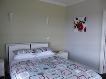 Swan Lake Guest House - Accommodation Melbourne 5