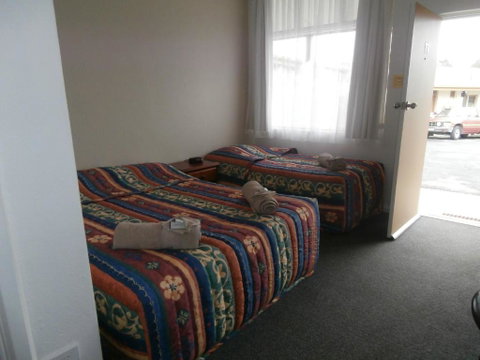 Golden Hills Motel - Accommodation Melbourne 3