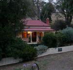 Sinnamons Cottage - Accommodation Melbourne