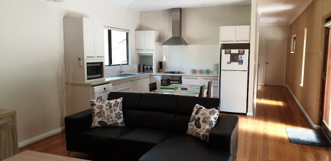 Jarrah Grove Forest Retreat - Adults Only - Accommodation Melbourne 2