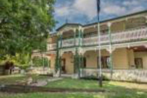 Grove Manor - Accommodation Melbourne 0