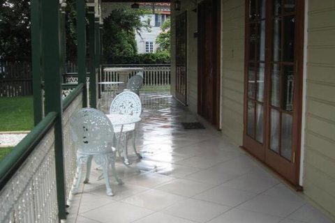 Grove Manor - Accommodation Melbourne 7