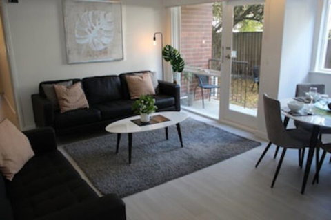 Centrepoint Units Heidelberg - Accommodation Melbourne 0
