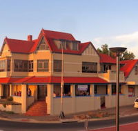 McCloud House - Accommodation Melbourne