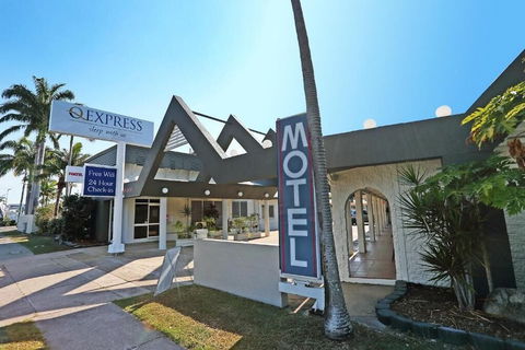 Q Express - Accommodation Melbourne 0