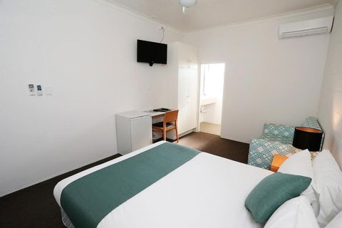Q Express - Accommodation Melbourne 6