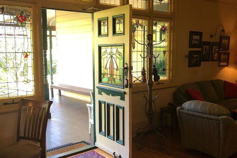 Glenella Guesthouse - Accommodation Melbourne 5