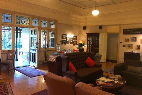 Glenella Guesthouse - Accommodation Melbourne 6