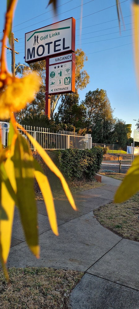 Golf Links Motel - Accommodation Melbourne 1