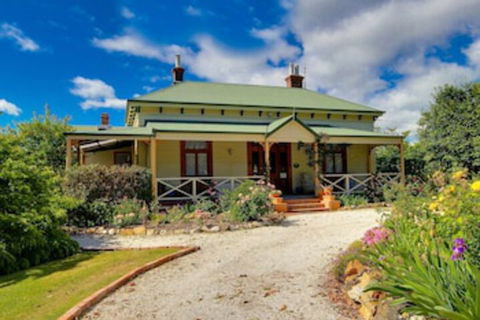 B & B At Winterbrook - Accommodation Melbourne 0