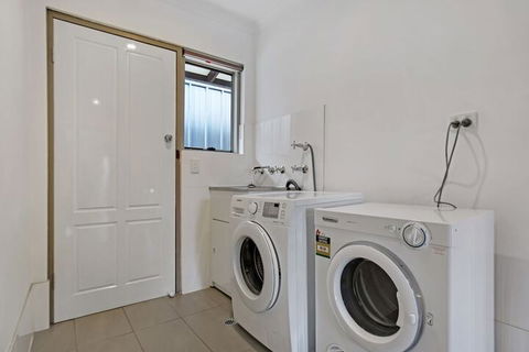 Adelaide Holiday Homes - Accommodation Melbourne 2