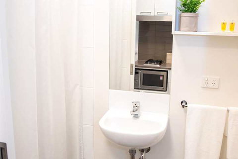 Deakin Residential Services - Accommodation Melbourne 2