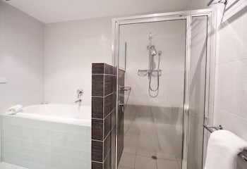 Altitude Apartments - Accommodation Melbourne 4