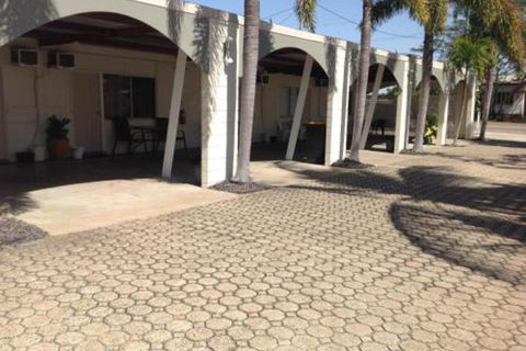 Ayr Max Motel - Accommodation Melbourne 2