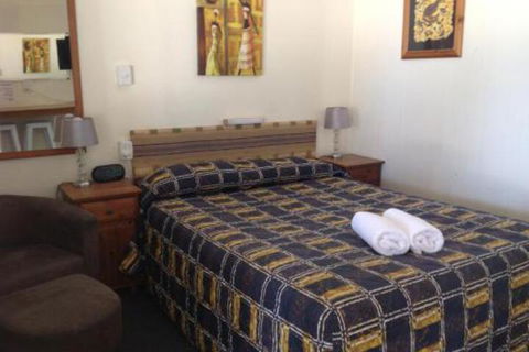 Ayr Max Motel - Accommodation Melbourne 0