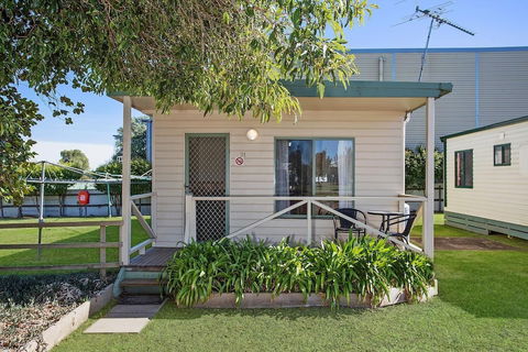 Hamilton Caravan Park - Accommodation Melbourne 0