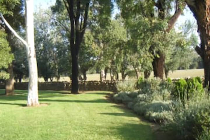 Cooneys Creek NSW Accommodation Melbourne