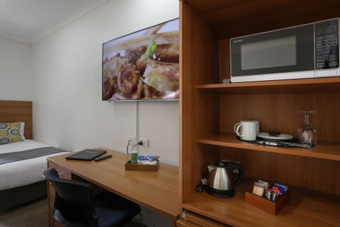 Cadman Motor Inn & Apartments - Accommodation Melbourne 3
