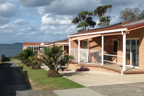 Walters Holiday Flats - Accommodation Melbourne 0