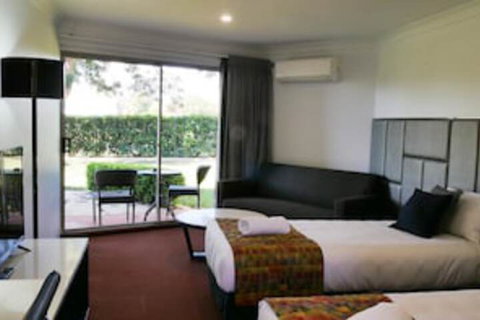 Country Capital Motel - Accommodation Melbourne 0