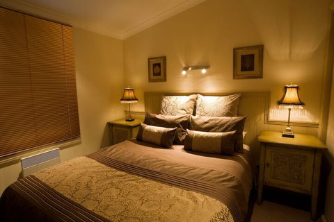 Autumn Abode Cottages Two - Accommodation Melbourne 5