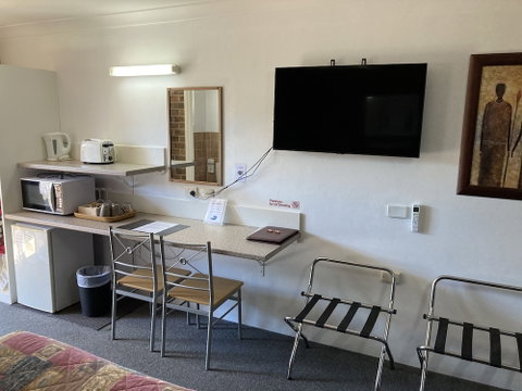 Golden Grain Motor Inn - Accommodation Melbourne 6