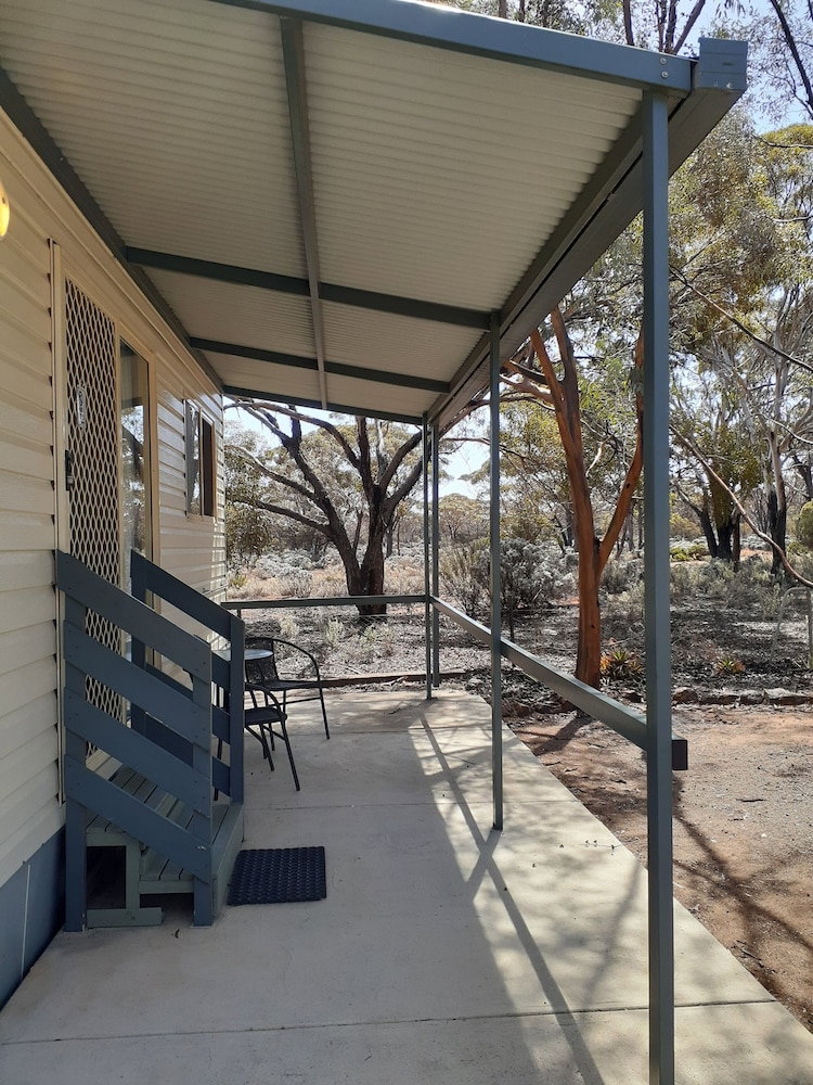 Cocklebiddy WA Accommodation Melbourne