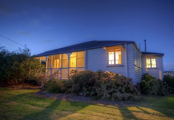 Apple Blossom Cottage - Accommodation Melbourne 1