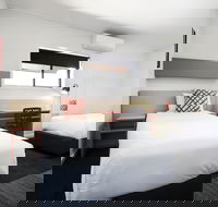 Villawood Hotel - Accommodation Melbourne