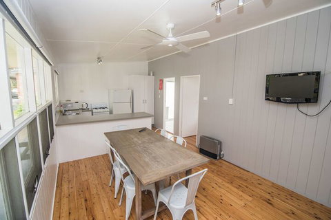 Lakeside Cabins & Holiday Village - Accommodation Melbourne 7