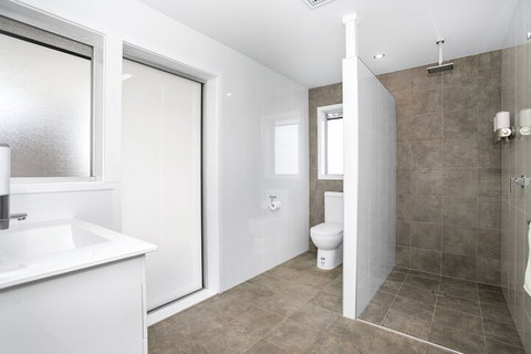 Lakeside Cabins & Holiday Village - Accommodation Melbourne 6