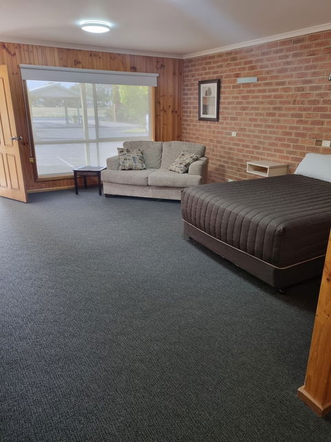 Country Roads Motor Inn Naracoorte - Accommodation Melbourne 6