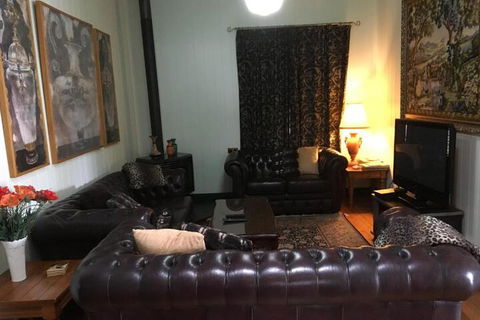 Pitstop Lodge Guesthouse B & B - Accommodation Melbourne 7