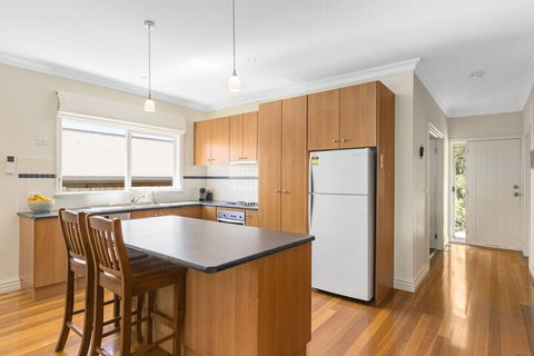 Tranquility In Cowes - Rejuvenate Stays - Accommodation Melbourne 4