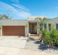 Currawong Close - Rejuvenate Stays - Accommodation Melbourne